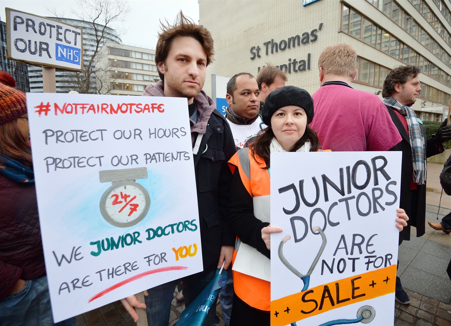 Junior doctors' strike: Jeremy Hunt rejects BMA offer to cancel